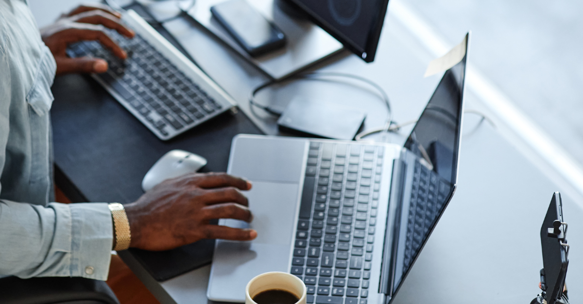 Customização de software vs. adaptação de processos: qual caminho seguir?